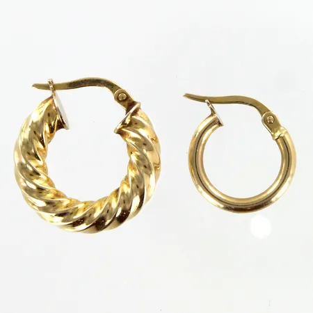 Kaksi korvakorua, korkeus 15-21mm, 585, Paino: 1,7 g