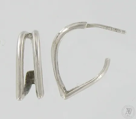 Korvakorut, Compro, Kultakeskus, design Karl Laine, korkeus 20mm, ei taustoja, 925, Paino: 2,9 g