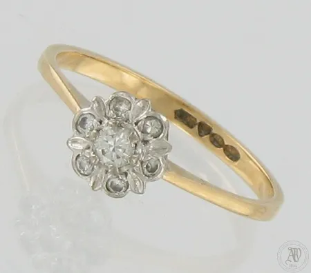 Timanttisormus 1xn0.07ct 6xn0.005ct, koko 16½, 585br,  Paino: 1,4 g