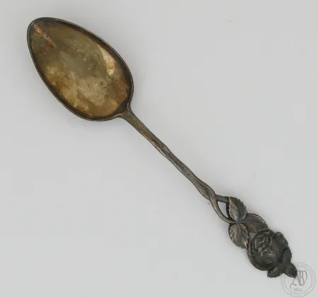 Jälkiruokalusikka, Ruusu, pituus 165mm, kaiverrettu, 813, Paino: 28,2 g