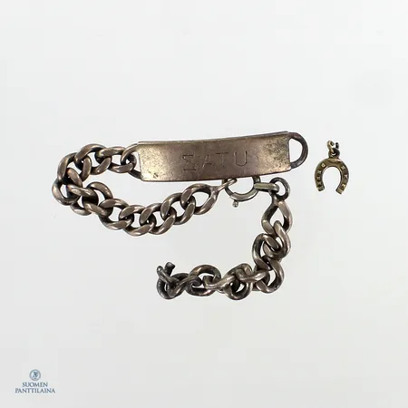 Viallisia koruja, 800-925,  Paino: 23 g
