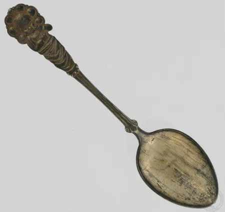 Kummilusikka, kaiverrettu, pituus 146mm, 813, Paino: 22,6 g