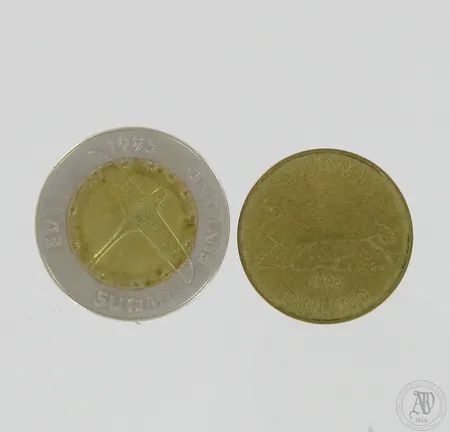 Rahoja: Suomi 1995 10mk EU Joutsen ja Suomi 1992 5mk