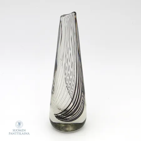 Maljakko, "Filigraani" Humppila, design Olavi Helander, korkeus 18cm