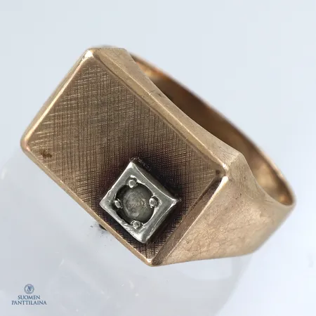 Kantasormus kivellä, kulunut, koko 21, 585br,  Paino: 5,3 g