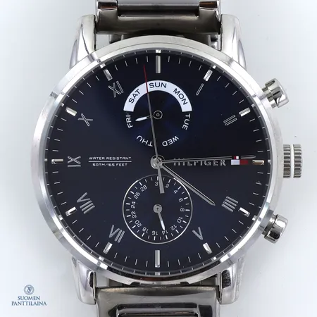 Teräsrannekello, Tommy Hilfiger, Quartz, TH.329.1.14.2704, käytön jälkiä, kaiverrettu, rungon Ø44mm, teräsrannekkeen pituus 185mm, 