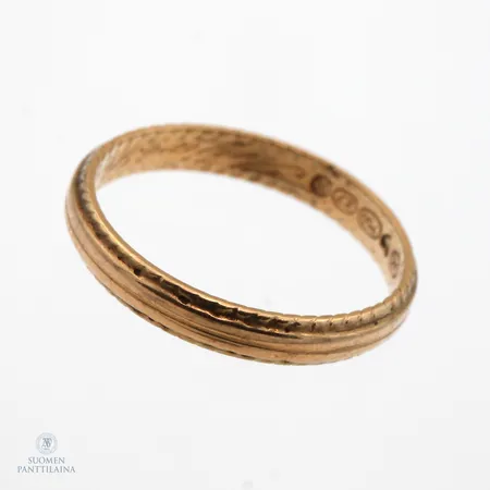 Kuvioitu sormus, Kalevala Koru, kaiverrettu, koko 15¾, 750,  Paino: 1,9 g