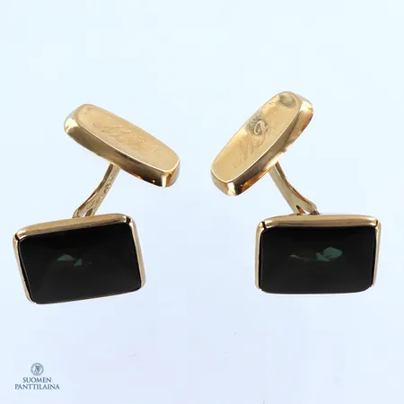 Kivikalvosinnapit, kaiverrettu, mitat 16,3x16,3mm,  Paino: 9,7 g