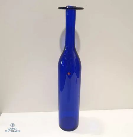 Pullo iittala, Pro Arte, Design Oiva Toikka, signeeraus Oiva Toikka Nuutajärvi 36/2000, korkeus 35cm