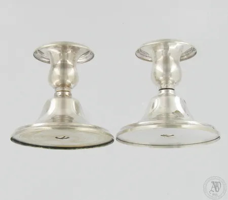Kynttilänjalat, korkeus 75mm, kaiverrettu, 830br, Paino: 146,1 g