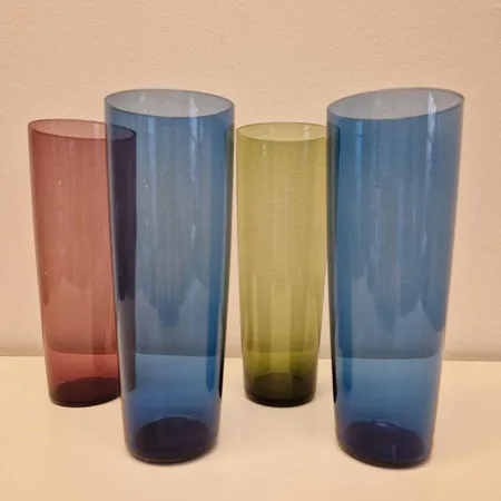 Neljä juomalasia Iittala 2204, korkeus 175mm, design Tapio Wirkkala