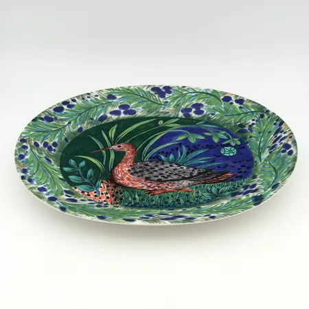 Posliinilautanen, mitat 31x35cm, signeeraus DF=Dorrit von Fieandt, leima Hubertus Pro Arte 1993, Arabia Finland. 
