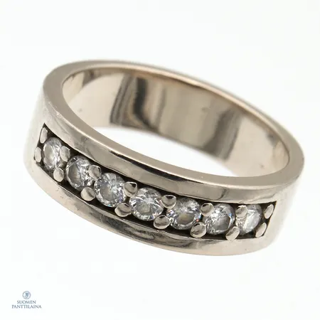 Timanttisormus 7xn.0.05ct, koko 16, 585 valkokulta,  Paino: 5,3 g