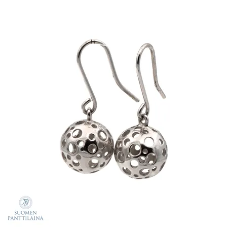 Korvakorut, Pitsi, design Liisa Vitali, korkeus 26mm, 925, Paino: 2,3 g