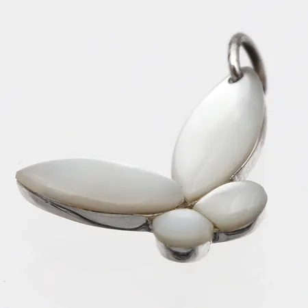 Perhos-riipus kivillä, korkeus 20mm, 925br Paino: 2,1 g
