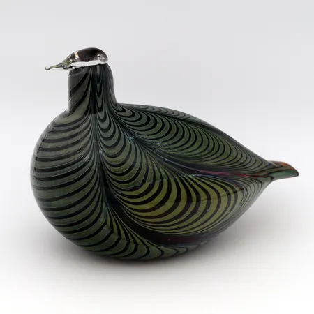 Lasilintu, Iittala, Fasaani, Nuutajärvi, signeeraus Oiva Toikka, korkeus150mm, pituus 210mm  Lähetetään postipakettina.