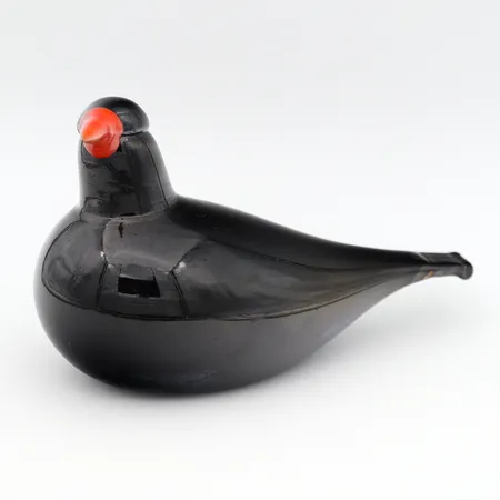 Lasilintu, Iittala, Mustarastes, Nuutajärvi, signeeraus Oiva Toikka, korkeus 110mm, pituus 180mm  Lähetetään postipakettina.