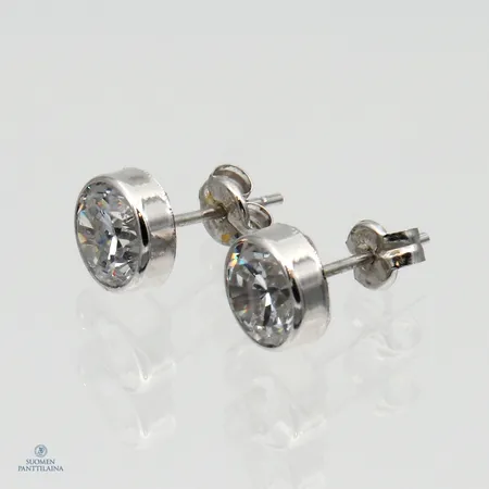 Kivikorvakorut, Ø 6mm, 585br valkokulta,  Paino: 0,9 g