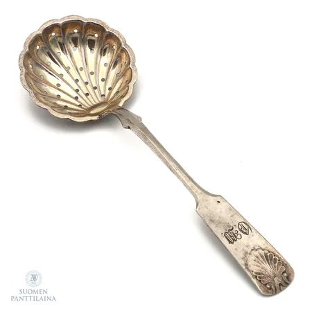 Sirotinlusikka, Musla, kaiverrettu, pituus  136mm, 813h,  Paino: 18,9 g