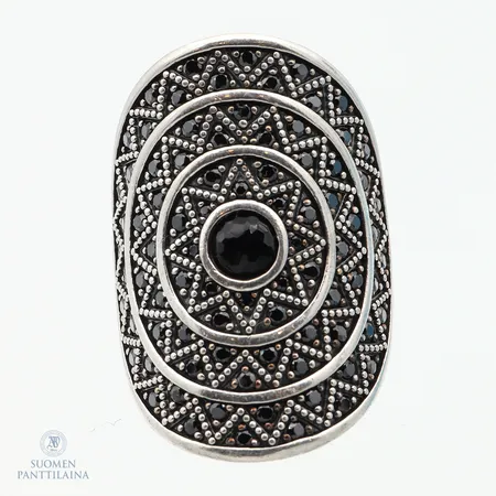 Kivisormus, Thomas Sabo, koko 17¾, 925br,  Paino: 14,1 g