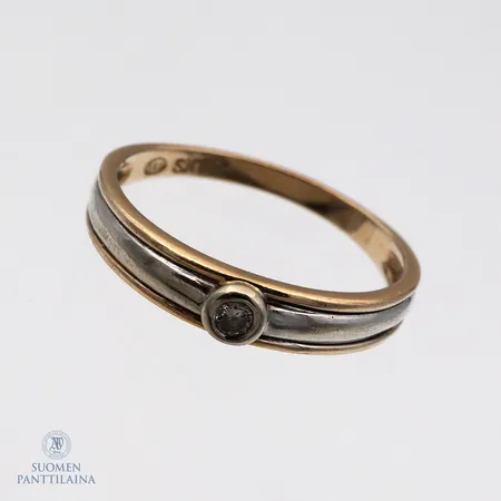 Timanttisormus 1xn.0.04ct, koko 17¾, leveys 2-4mm, 585 kelta- ja valkokulta,  Paino: 1,9 g