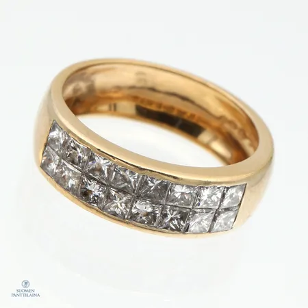 Timanttisormus 16xn.0.10ct princess, koko 18½, leveys 6,4mm,  Paino: 6,4 g
