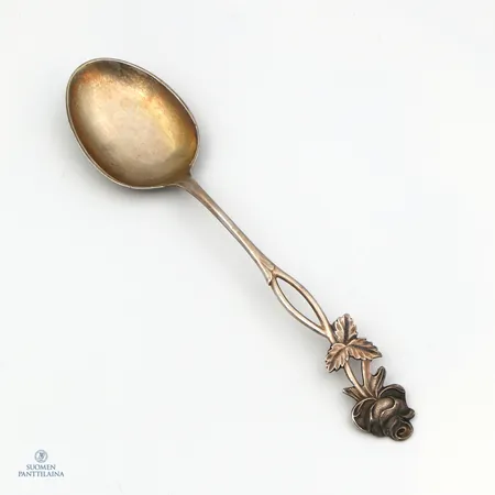 Jälkiruokalusikka, kaiverrettu, Ruusu, pituus 160mm, 813,  Paino: 24,2 g