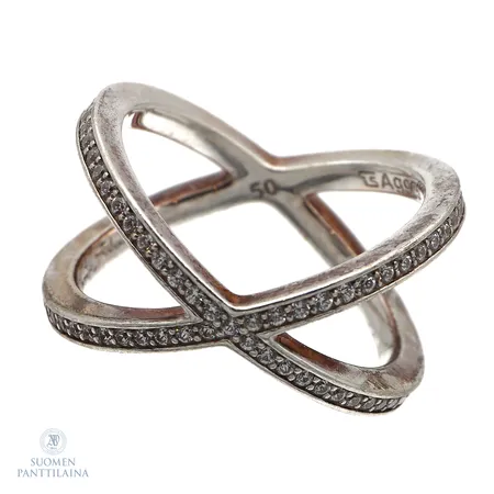 Kivisormus, Thomas Sabo, koko 16¼, 925br, .  Paino: 4,3 g