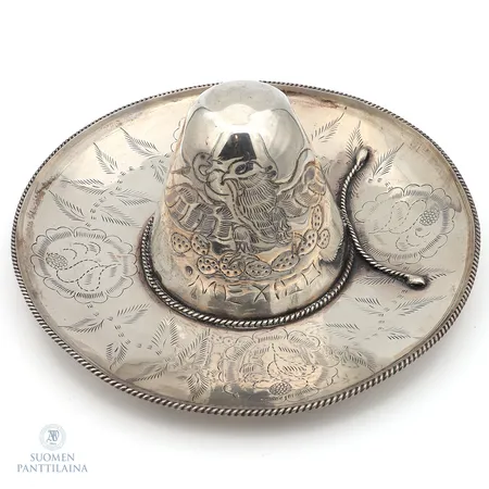 Hopeinen koriste-esine, Stetsoni, leveys 185mm, 925,  Paino: 170,5 g