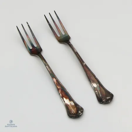Kaksi otinhaarukkaa, Chippendale, pituus 116mm, 830,  Paino: 21,8 g