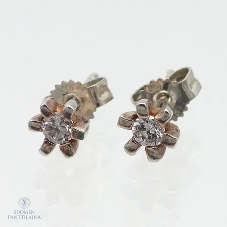 Kivikorvakorut, korkeus 6mm, 925br,  Paino: 1,2 g