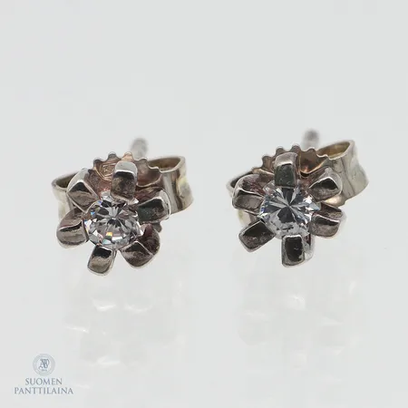 Kivikorvakorut, korkeus 6mm, 925br,  Paino: 1,2 g