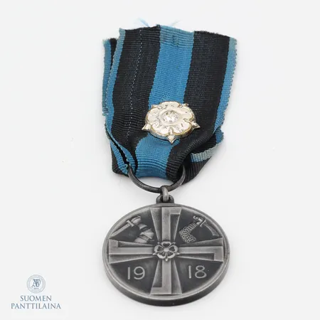 Vapaussodan mm 1918 ruusukkeella