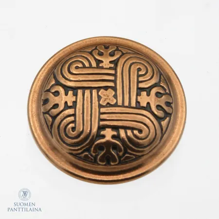 Rintaneula, Hannunvaakuna, Kalevala , Ø 28mm, pronssia