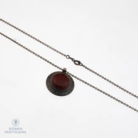 Kivikaulakoru, Kalevala Koru, ketjun pituus 71cm, riipuksen korkeus 30mm, 925br Paino: 12,1 g