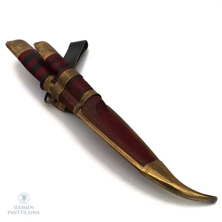 Kaksineuvoinen puukko, J. Rannanjärvi,  terien pituudet 68mm ja 101mm, kaiverrettu, 