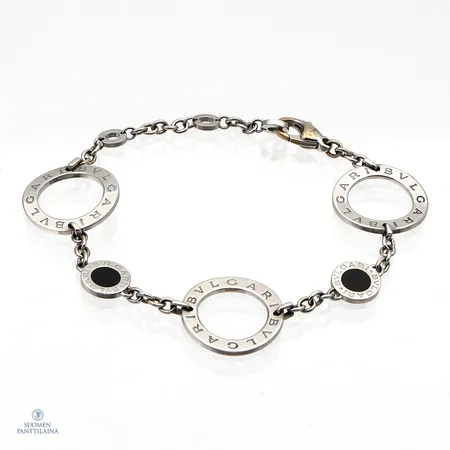 Rannekoru Bulgari, "Bulgari Bulgari"- collection,  pituus 170-210mm, Signature 5 Circle Black Onyx Link, alkuperäinen laatikko, pieniä käytön jälkiä, rodinointi hieman kulunut lukosta, 750 valkokulta,   Paino: 19,5 g