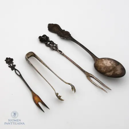 Viallisia hopea aterimia, 813 - 835,  Paino: 74,8 g