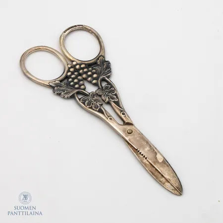 Sakset, pituus 140mm, Auran Kultaseppä, Turku, 1963, 813,  Paino: 50,3 g