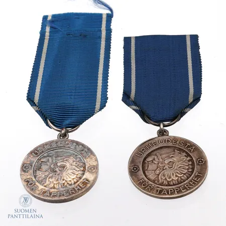 Kaksi Vapauden mitalia 1lk (1939)