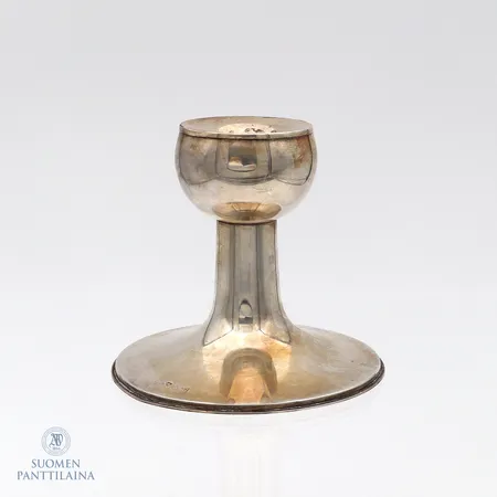 Kynttilänjalka, kaiverrettu, korkeus 85mm, Kultakeskus Oy, 830br, Paino: 117,4 g