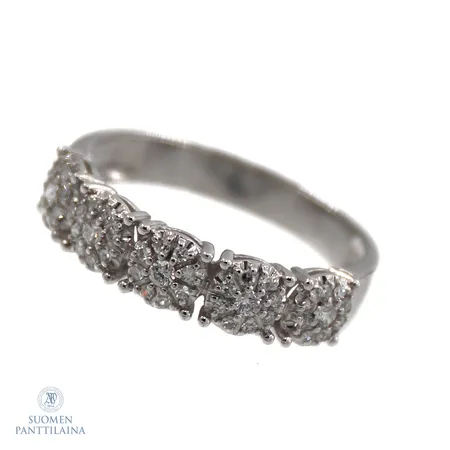 Timanttisormus 5xn.0.01ct 40xn.0.005ct, koko 16¾, 585 valkokulta,  Paino: 2,6 g