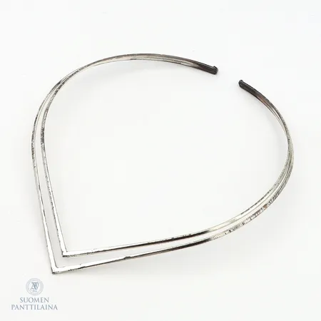 Kaulakoru, käytön jälkiä, Compro, design Karl Laine, 925,  Paino: 23,7 g