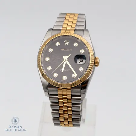 Huom! Tuote on nähtävissä Kaivopihan Pantissa. Kulta-teräsrannekello Rolex Datejust Black Jubilee 10 diamond, HC281457, Ref 116233, automaatti, rungon Ø 36mm, rannekkeen pituus 190mm, Rolex suojapussi ja Lindroosin aitouden tarkistuskuitti. Paino: 0 g