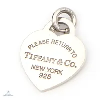 Sydänriipus lukolla, Tiffany & Co, korkeus 35mm, leveys 25mm, 925,   Paino: 8,6 g
