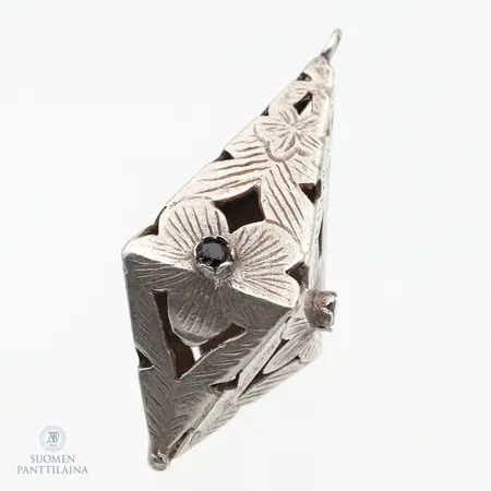 Kivipuntti, yksi kivi puuttuu, korkeus 50mm, 800br,  Paino: 12,2 g