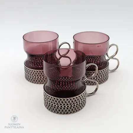 Kolme glögilasia, Tsaikka, Iittala, design Timo Sarpaneva, korkeus 82mm, lila