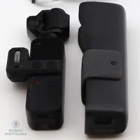 DJI OSMO pocket -kamera, OT110, suojatasku, rannehihna, USB-C-johto ja yleisportti. 