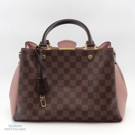 Käsilaukku Louis Vuitton Brittany 2way Damier Canvas Traurillon Leather Magnolia N41674, Made in France, kahvojen sisäpuolella kulumaa, pieniä käytön jälkiä, olkahihna, dustbag ja ostokuitti LV Helsinki 12/2018.