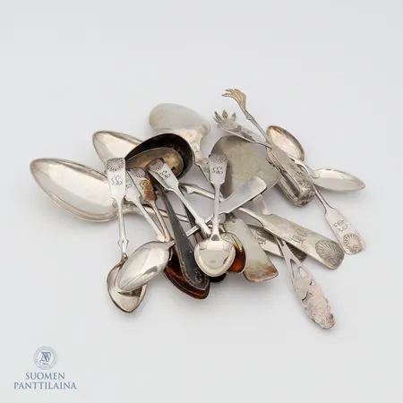 Hopea-aterimia, osa viallisia, kaiverrettuja, 800-813, Paino: 368,9 g